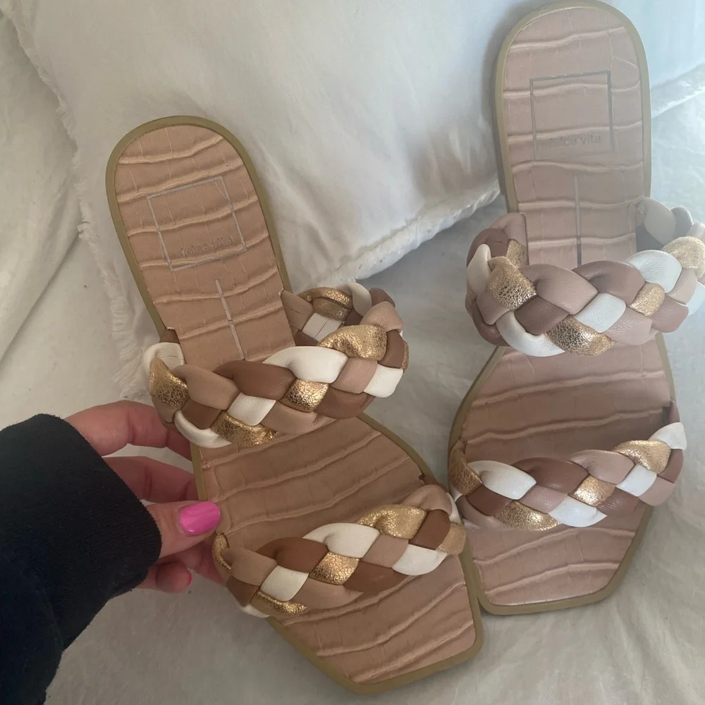 Dolce Vita Sandal in Natural Multi
